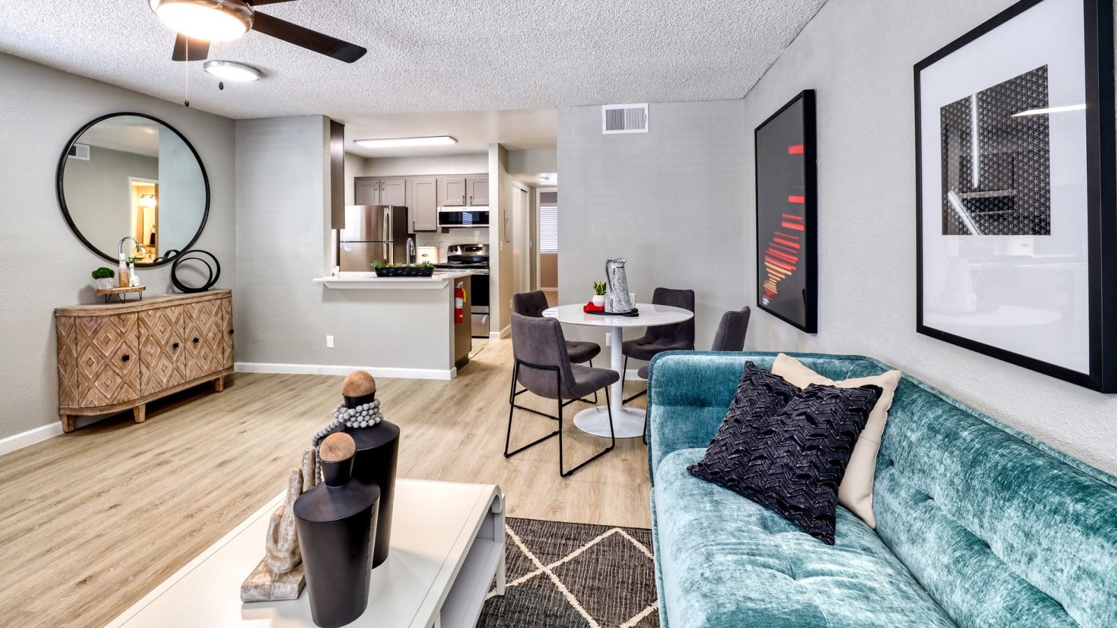 Jerome Apartments Apartment Photo Gallery in Glendale